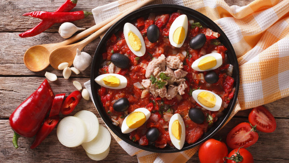 Découvrez notre recette de la salade Méchouia, un plat emblématique de la Tunisie !